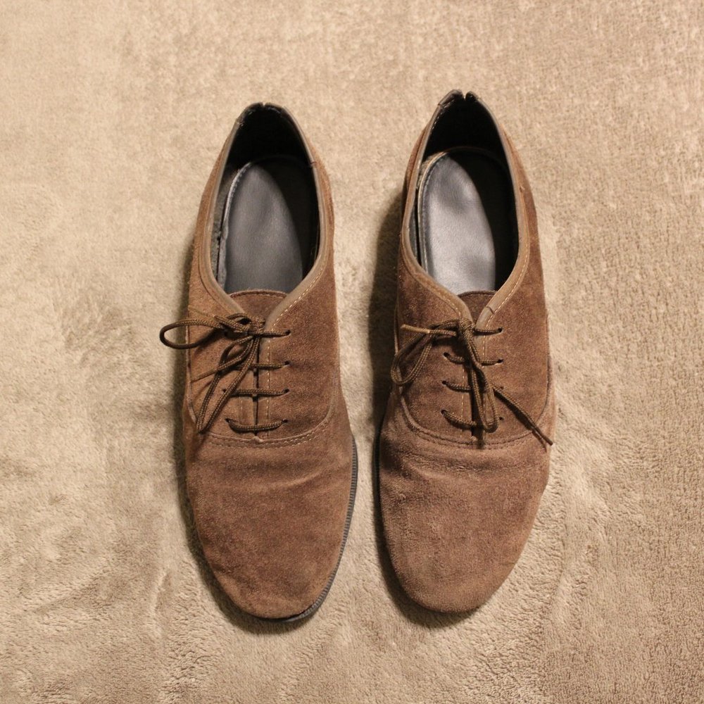 American Apparel Brown Suede Oxfords Size 9